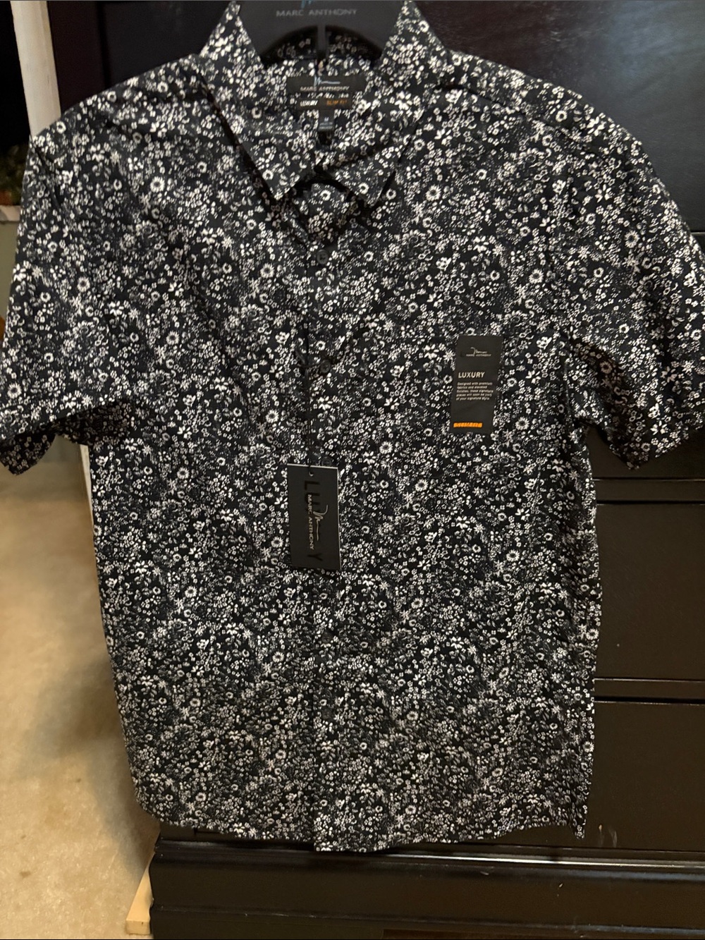 Marc Anthony Black and White Floral Short-Sleeve Button-Up Shirt